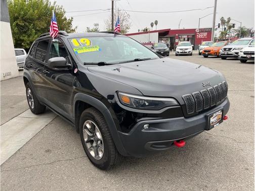 2019 Jeep Cherokee Trailhawk