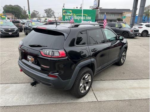 2019 Jeep Cherokee Trailhawk