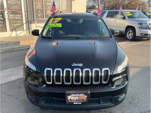 2017 Jeep Cherokee Sport
