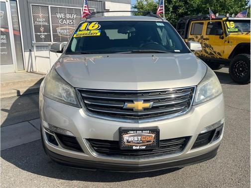 Gold 2016 Chevrolet Traverse 1LT