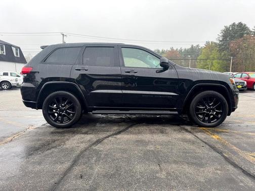 2019 Jeep Grand Cherokee Laredo