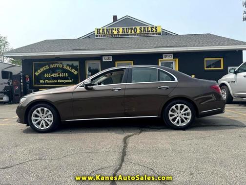 2017 Mercedes-Benz E-Class E 300 4MATIC Luxury