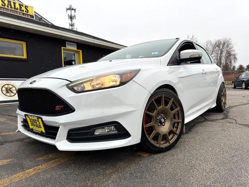 2017 Ford Focus ST Base