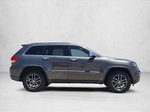 Granite Crystal Metallic Clearcoat 2017 Jeep Grand Cherokee Limited