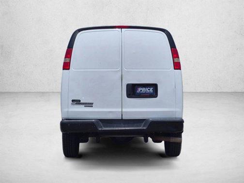 Summit White 2015 Chevrolet Express 2500 Work Van