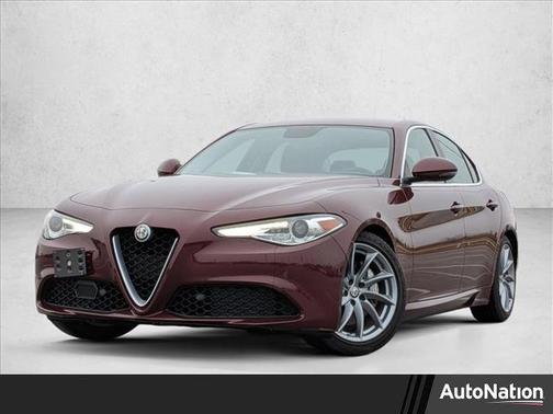 2017 Alfa Romeo Giulia Base