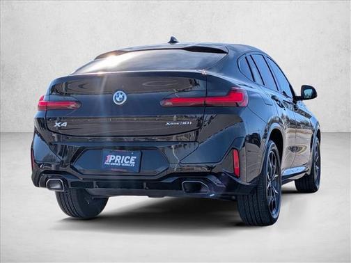 2025 BMW X4 xDrive30i