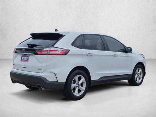 Oxford White 2019 Ford Edge SE