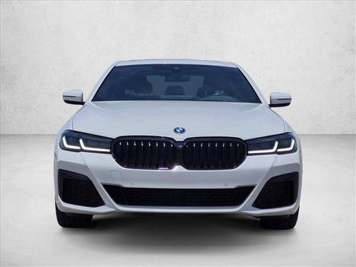 Alpine White 2022 BMW 530e Base
