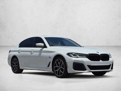 Alpine White 2022 BMW 530e Base