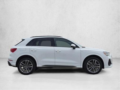 Arkona White 2024 Audi Q3 Premium 45 TFSI S line quattro Tiptronic