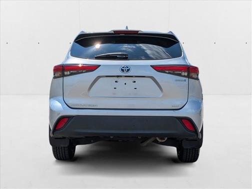 2020 Toyota Highlander Hybrid XLE
