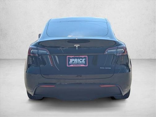 2022 Tesla Model Y Long Range Dual Motor All-Wheel Drive