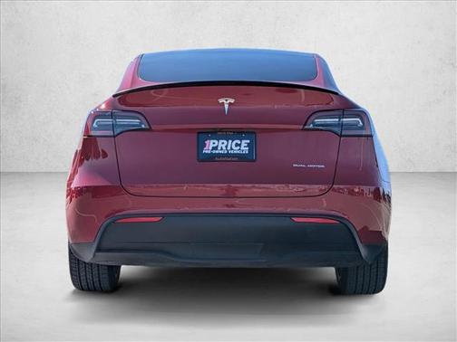 2022 Tesla Model Y Long Range Dual Motor All-Wheel Drive