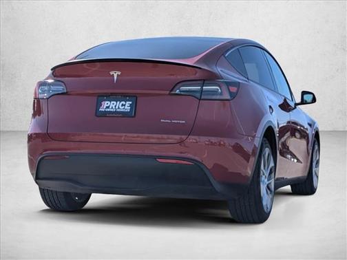 2022 Tesla Model Y Long Range Dual Motor All-Wheel Drive