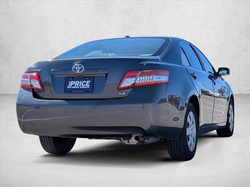 2010 Toyota Camry LE