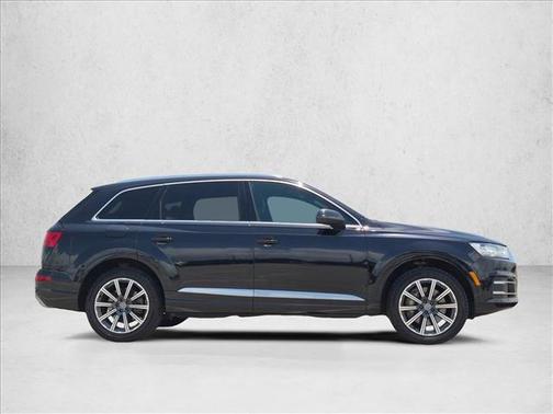 Night Black 2017 Audi Q7 3.0T Premium