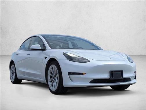 2022 Tesla Model 3 Standard Range