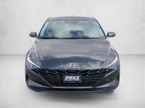 2021 Hyundai ELANTRA SE