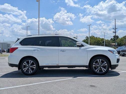 2019 Nissan Pathfinder Platinum