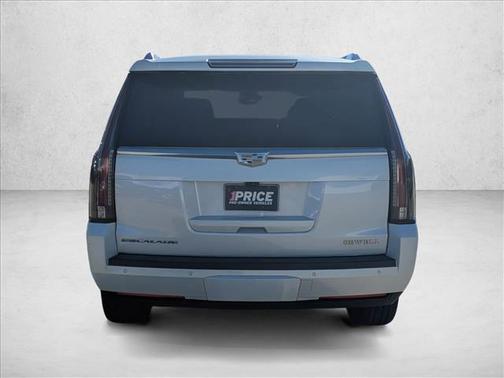 2017 Cadillac Escalade Luxury