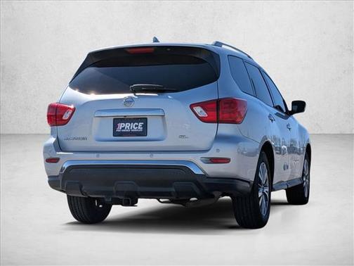 2019 Nissan Pathfinder SL