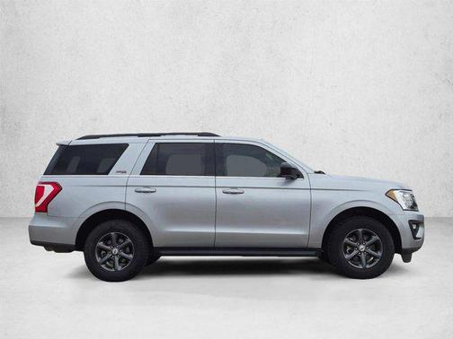 Iconic Silver Metallic 2021 Ford Expedition XL