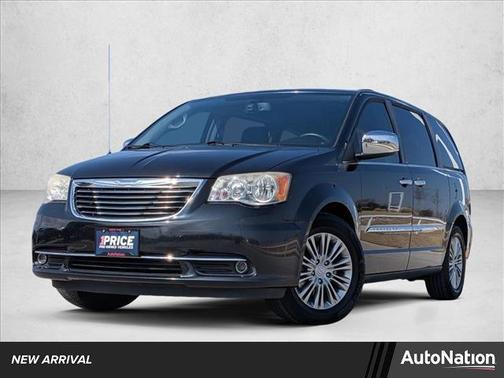 2013 Chrysler Town & Country Touring-L