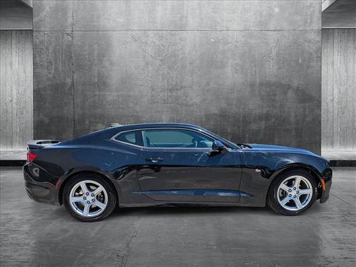 2019 Chevrolet Camaro 1LT