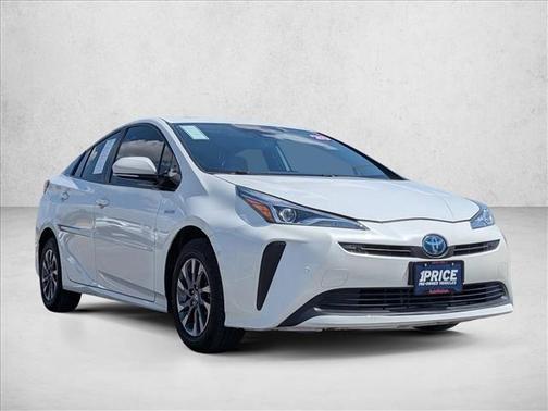 2020 Toyota Prius XLE