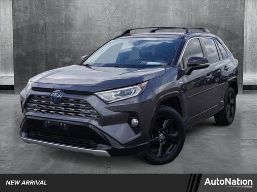 2020 Toyota RAV4 Hybrid SE