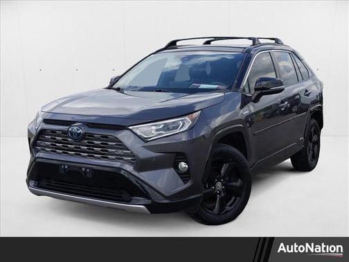 2020 Toyota RAV4 Hybrid SE