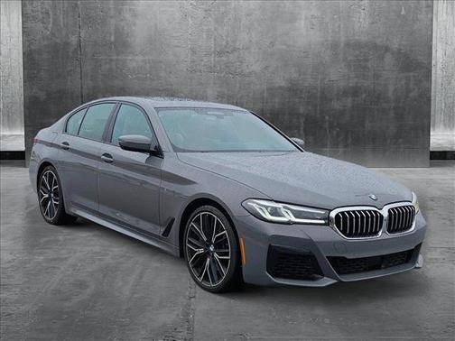2021 BMW 540 540i