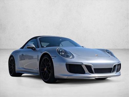 2017 Porsche 911 Carrera GTS
