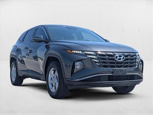 2022 Hyundai TUCSON SE
