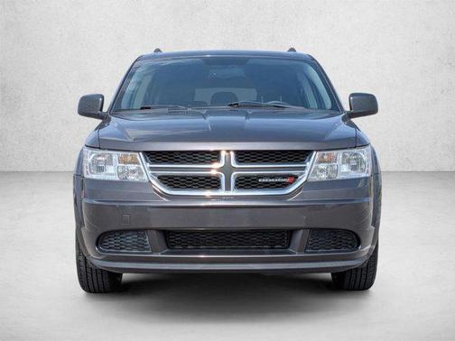 Granite Pearlcoat 2017 Dodge Journey SE