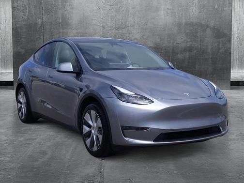 2024 Tesla Model Y Long Range Dual Motor All-Wheel Drive