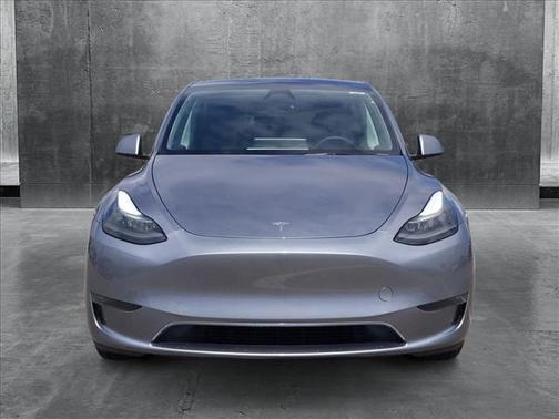 2024 Tesla Model Y Long Range Dual Motor All-Wheel Drive