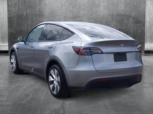 2024 Tesla Model Y Long Range Dual Motor All-Wheel Drive
