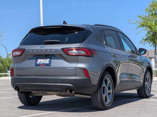 Carbonized Gray Metallic 2025 Ford Escape ST-Line