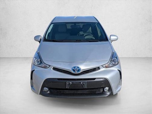 2017 Toyota Prius v Five