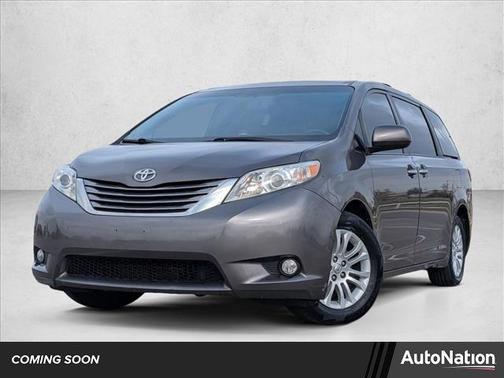 2015 Toyota Sienna XLE