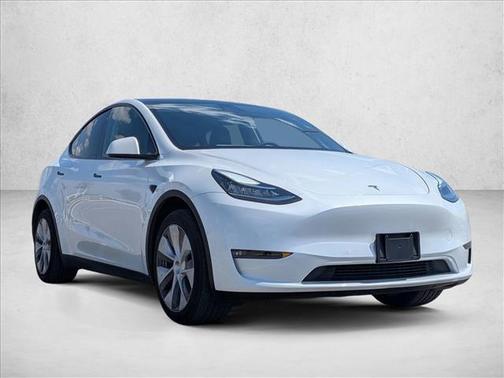 2022 Tesla Model Y Long Range Dual Motor All-Wheel Drive