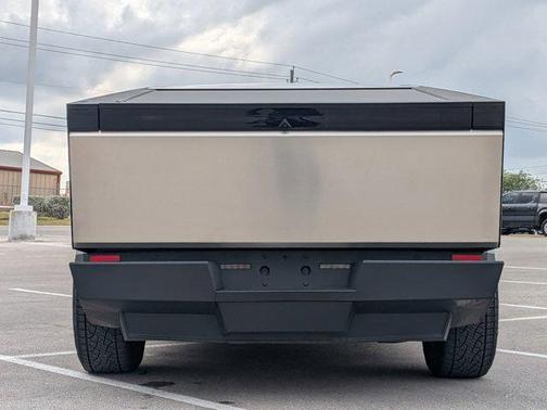 2025 Tesla Cybertruck All-Wheel Drive