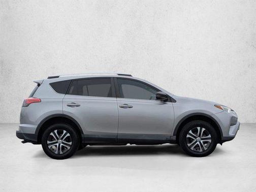 Silver Sky Metallic 2016 Toyota RAV4 LE