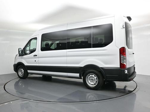 2025 Ford Transit-350 XL