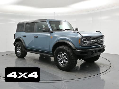 2022 Ford Bronco Badlands