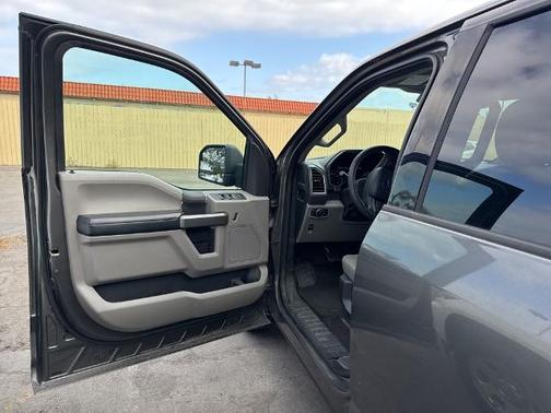 MAGNETIC 2017 Ford F-150 XLT
