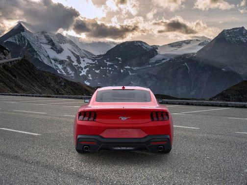 2025 Ford Mustang EcoBoost