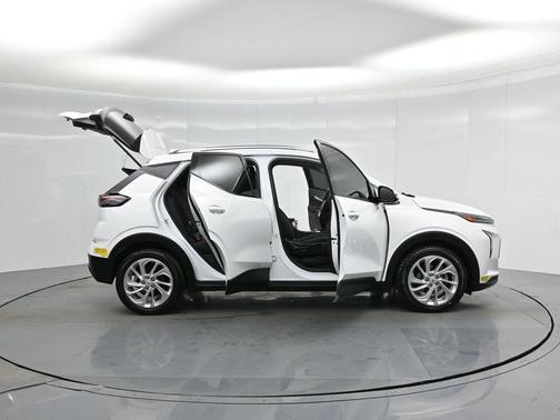 2023 Chevrolet Bolt EUV FWD LT